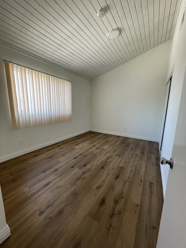 Upstairs Bedroom #2 - 1619 N Avalon Blvd