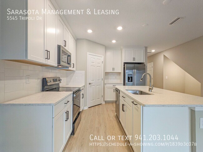 Building Photo - 5545 Tripoli Dr