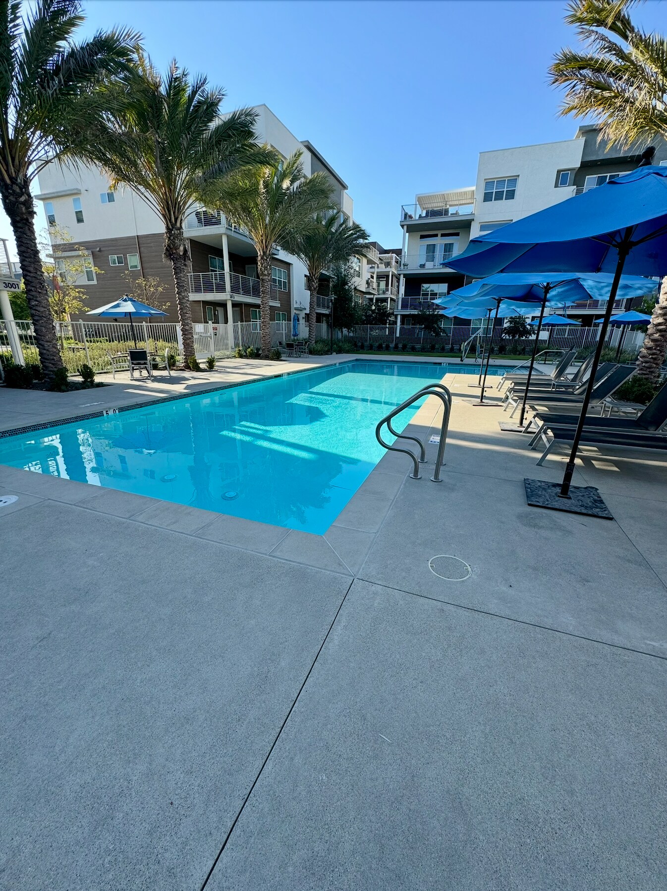 Community Pool + HT + Grill - 2065 Bravo Loop