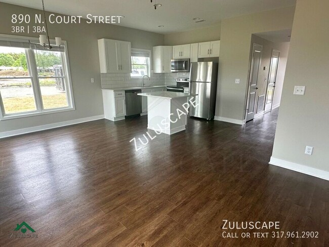 Building Photo - Free 1st Month Rent @ Z-Place Commons A Zu...