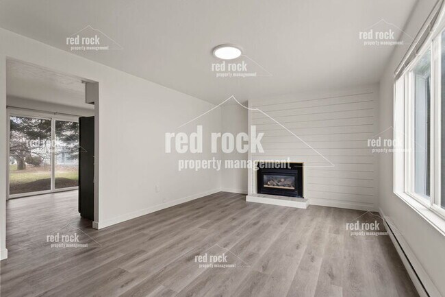 Building Photo - 4209 N Abbey Rd