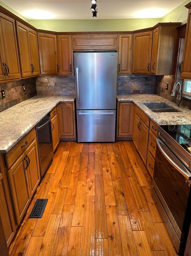 Building Photo - 4841 Julian Rd SW