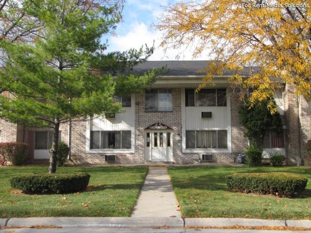 Primary Photo - Woodhaven Square Apartments