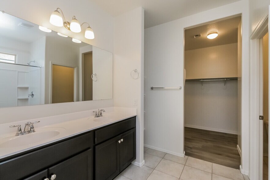 Building Photo - 4976 E Smoky Quartz Rd