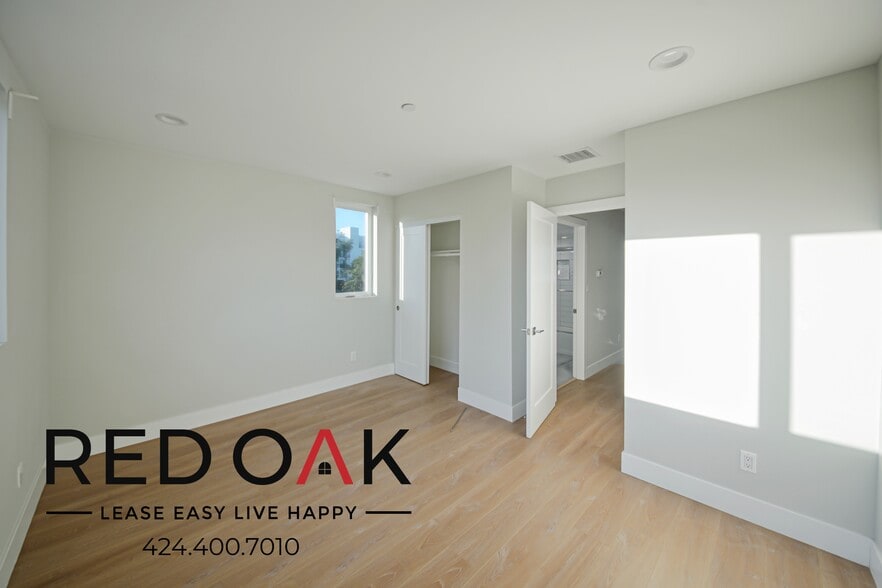 Building Photo - 4444 S Slauson Ave