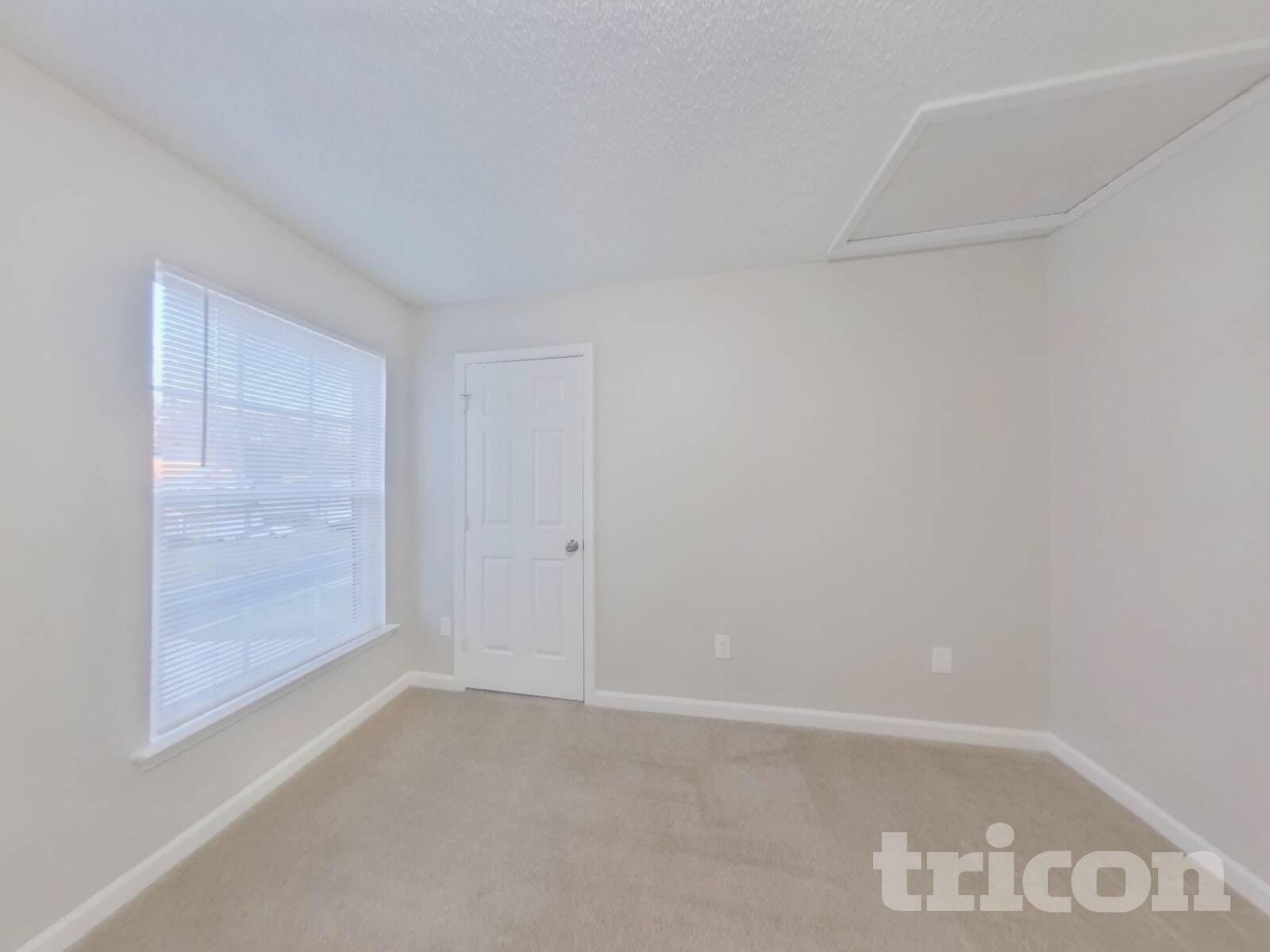 Building Photo - 3023 Willamette Valley Dr