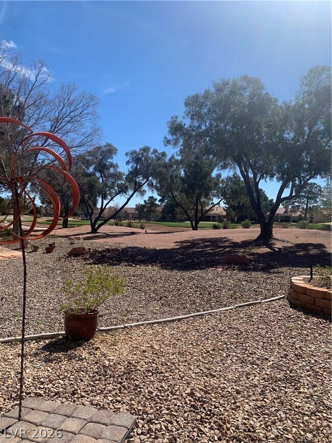 Building Photo - 2924 Crown Ridge Dr