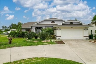 Building Photo - 23420 Peachland Blvd