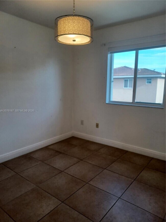 Building Photo - 12844 SW 256th Terrace