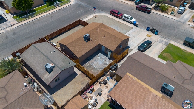 Building Photo - 1077 Wozencraft St