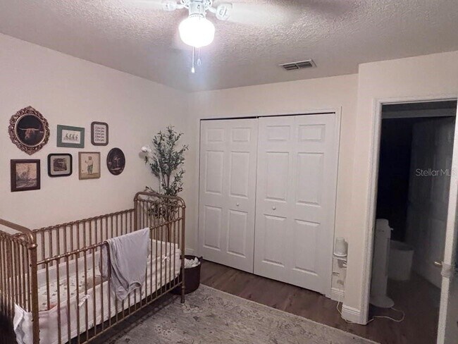 Building Photo - 1004 Chateau Cir