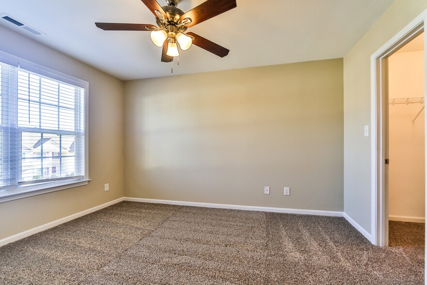 Building Photo - 304 Whitehall Ct