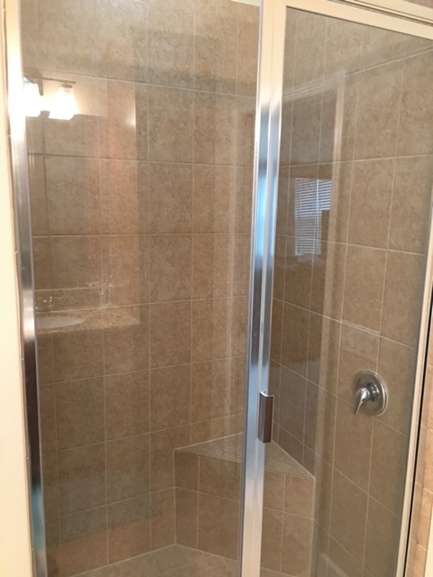 Master Shower Suite - 366 Tiki Ter