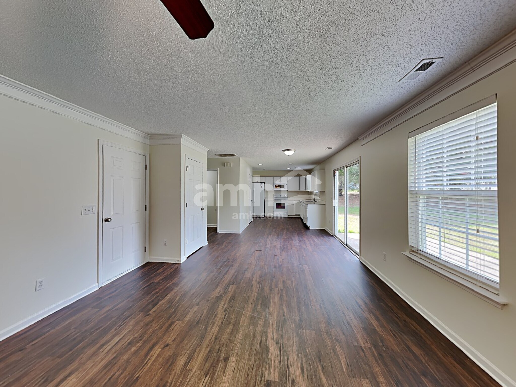 Building Photo - 3601 Edgeview Dr