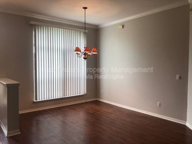 Building Photo - 12857 Chets Creek Dr N