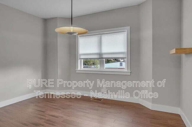 Building Photo - 3212A Lincoln Ave