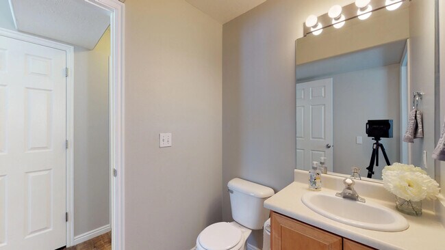 Building Photo - 4058 Valderrama