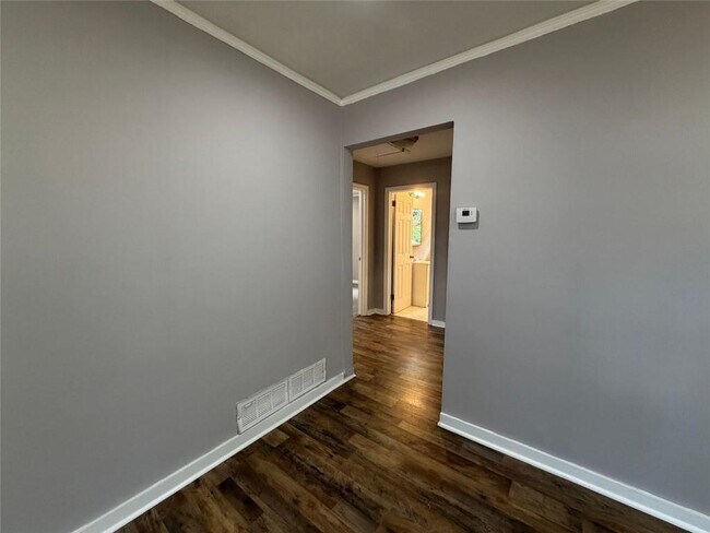 Building Photo - 109 Scarlett Dr