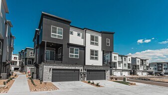 Building Photo - 10653 Columbite Hts