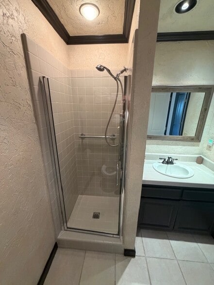 Second Bathroom - 147 Southampton Ln