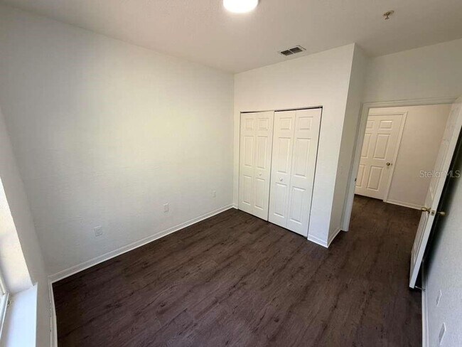 Building Photo - 825 Grand Regency