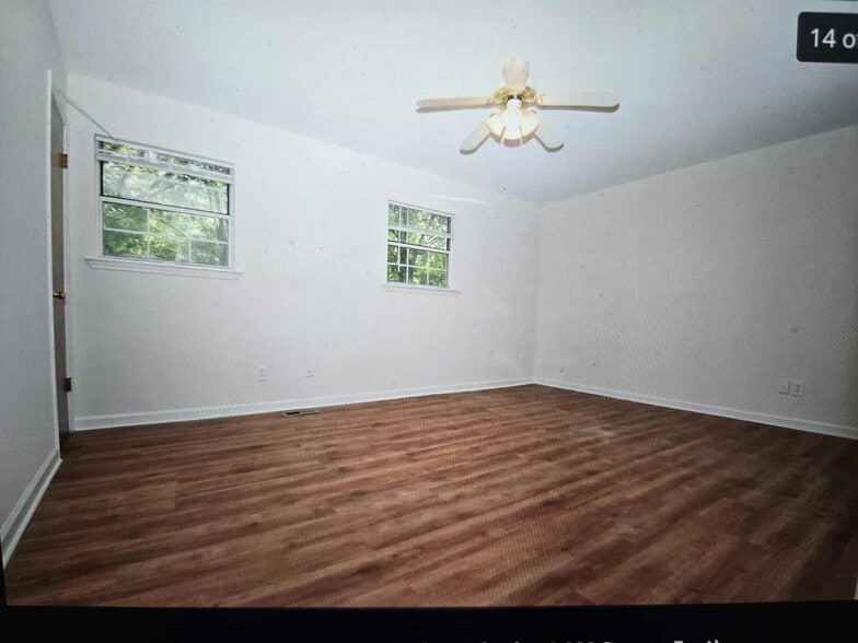 Building Photo - 6 Jadewood Ct