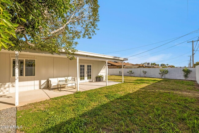 Building Photo - 7415 E Holly St