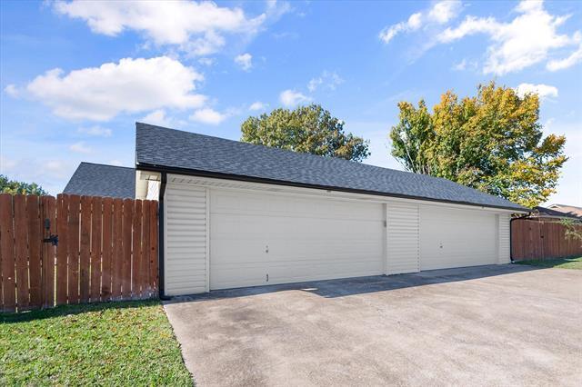 Building Photo - 1110 Fairhaven Dr