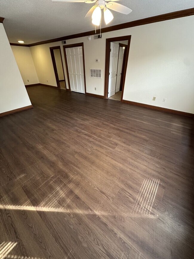 Building Photo - 3525 Ivy Commons Dr