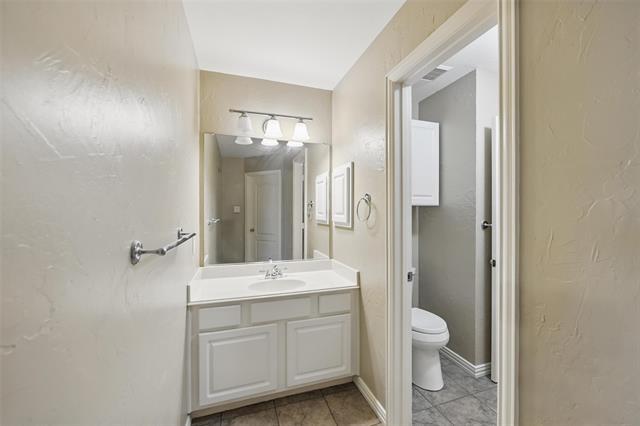 Building Photo - 1805 Southwicke Dr