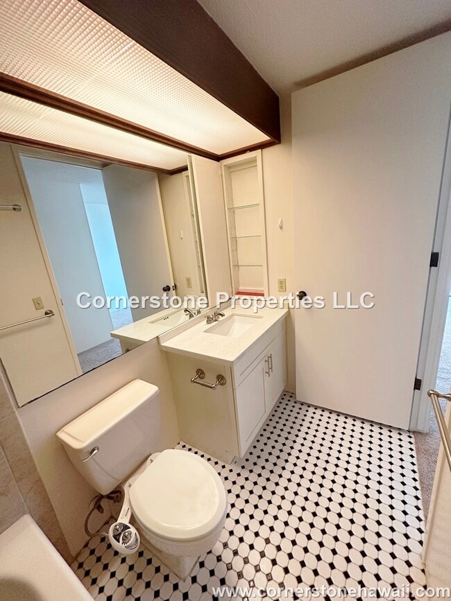 Building Photo - 55 S Judd St