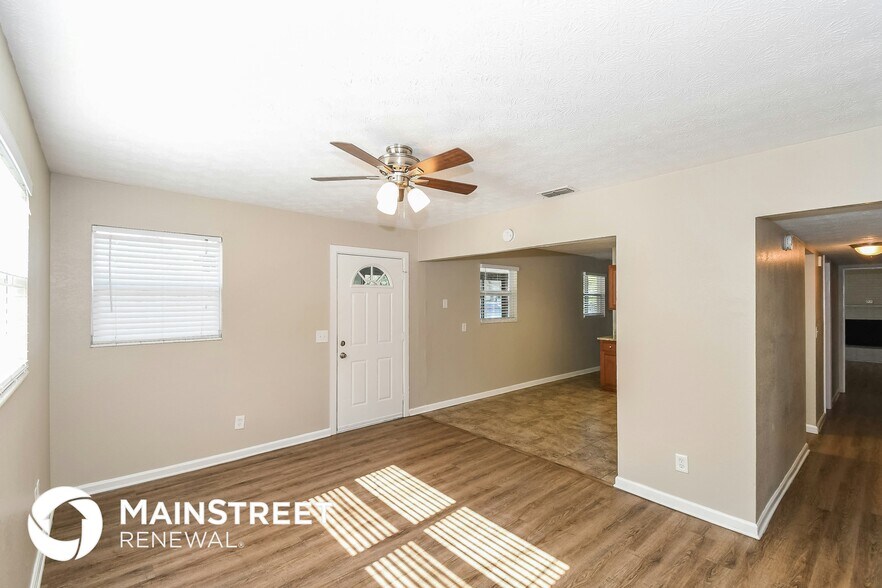 Building Photo - 7147 Eudine Dr N