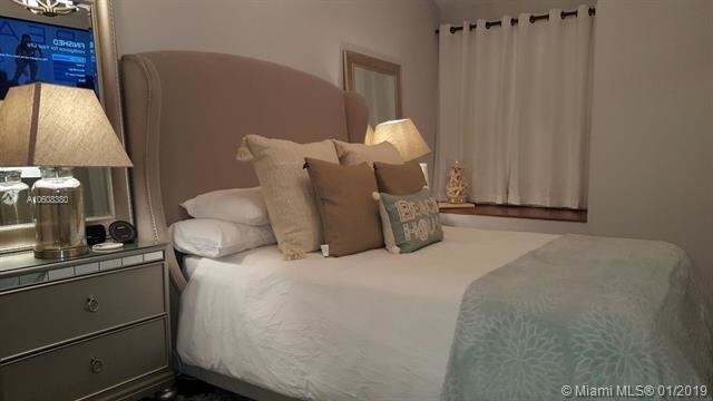 Building Photo - 1069 NW 13th St