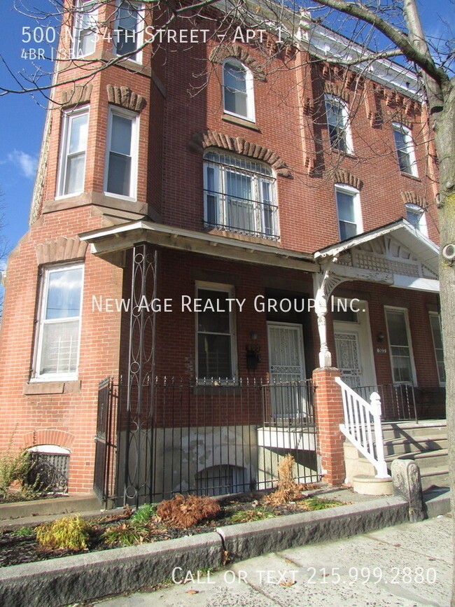 Primary Photo - Four Bedroom Apartment in Near Drexel Univ...