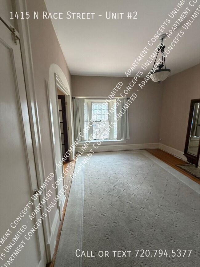 Building Photo - 1415 N Race St