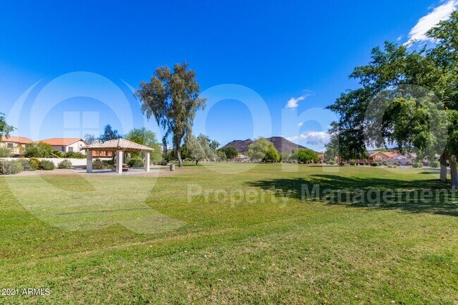 Building Photo - 5326 W Taro Ln