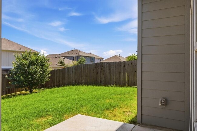 Building Photo - 6400 Mary Lewis Dr