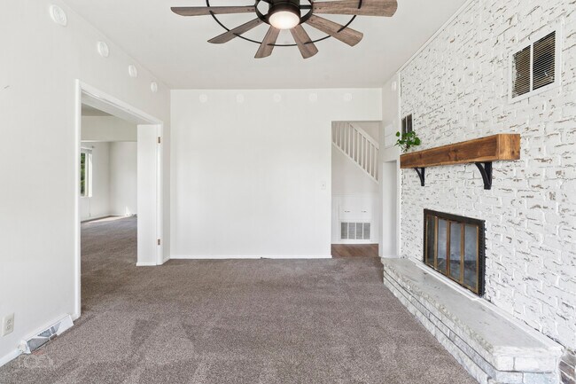 Building Photo - 6281 5000 N