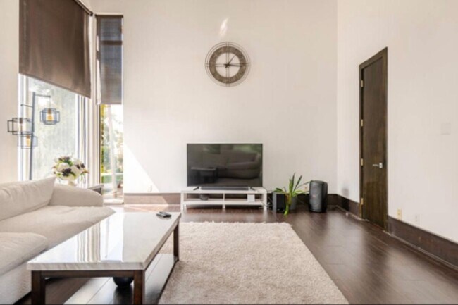 Building Photo - 4118 Floyd St