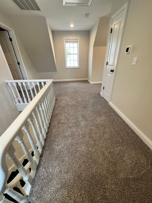 Building Photo - Spectacular newly remodeled home, next to ...