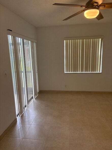 Building Photo - 3050 Norwood Pl