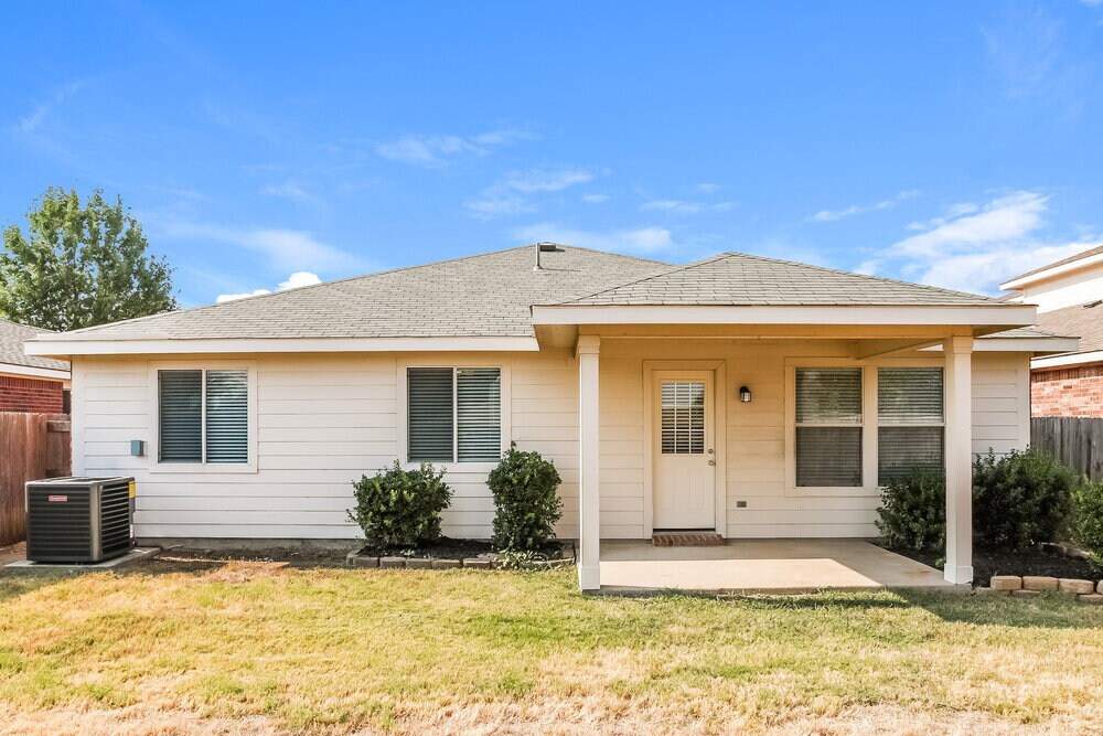 Building Photo - 8809 Sagebrush Trail