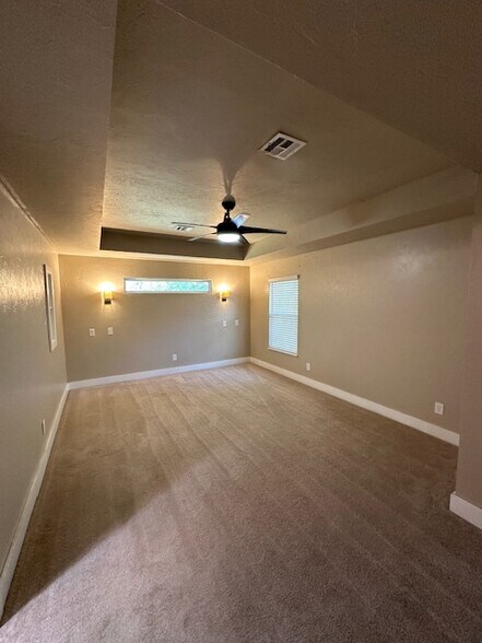 Building Photo - 3205 NW 41st St