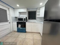 Building Photo - 5800 Margate Blvd