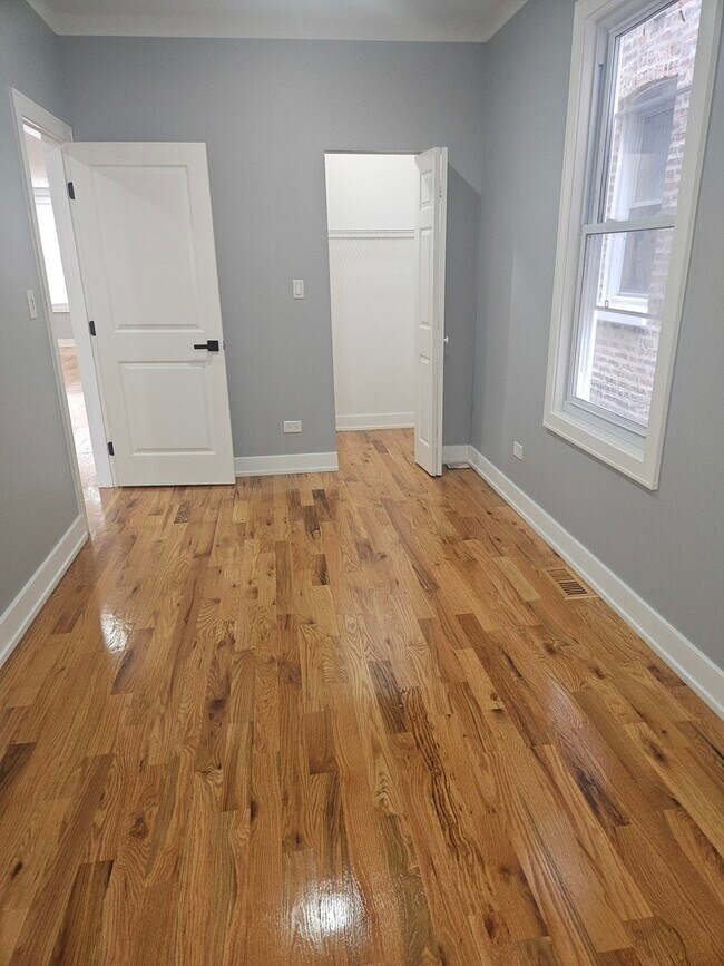 Building Photo - 4521 S Mozart St