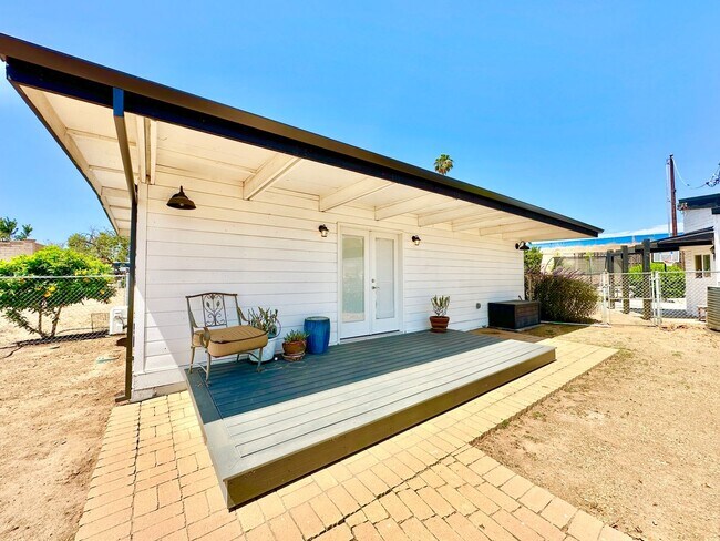 Building Photo - Beautifully Updated & Remodeled Single-Story Country Home with Detached Guest Home Unit on Gated ...