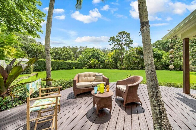 Building Photo - 6645 SW 73rd Ct