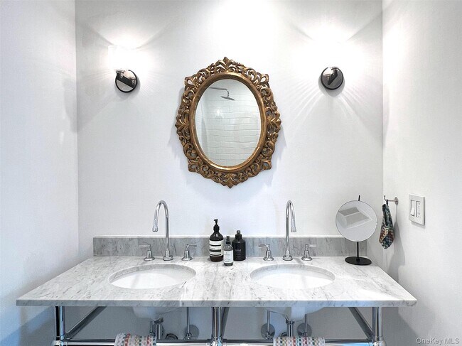 Building Photo - 17 Washington Ave