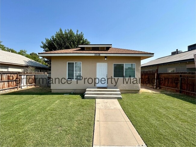 Primary Photo - Charming 3 Bed/2 Bath Home w/ Large Yard