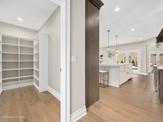 Building Photo - 608 W 55th St